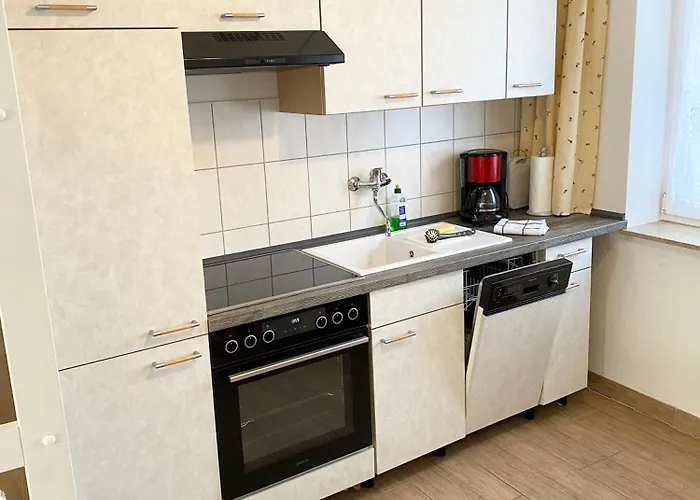 4 Апартаменты *